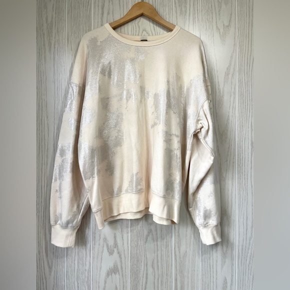 Women's Oversized Sweatshirt XL Long Sleeve Wild Fable Cream Metallic NWOT - Picture 2 of 3